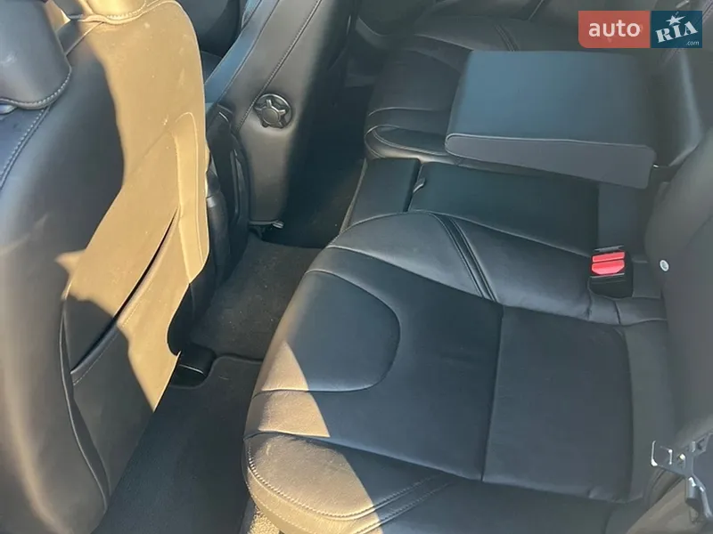 Volvo V40 2018 VIN YV1MV79K0J2486956 фото оголошення 37 з 73