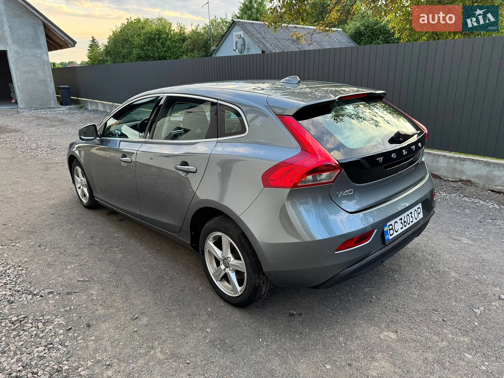 2016 Volvo V40 - мініатюра 7