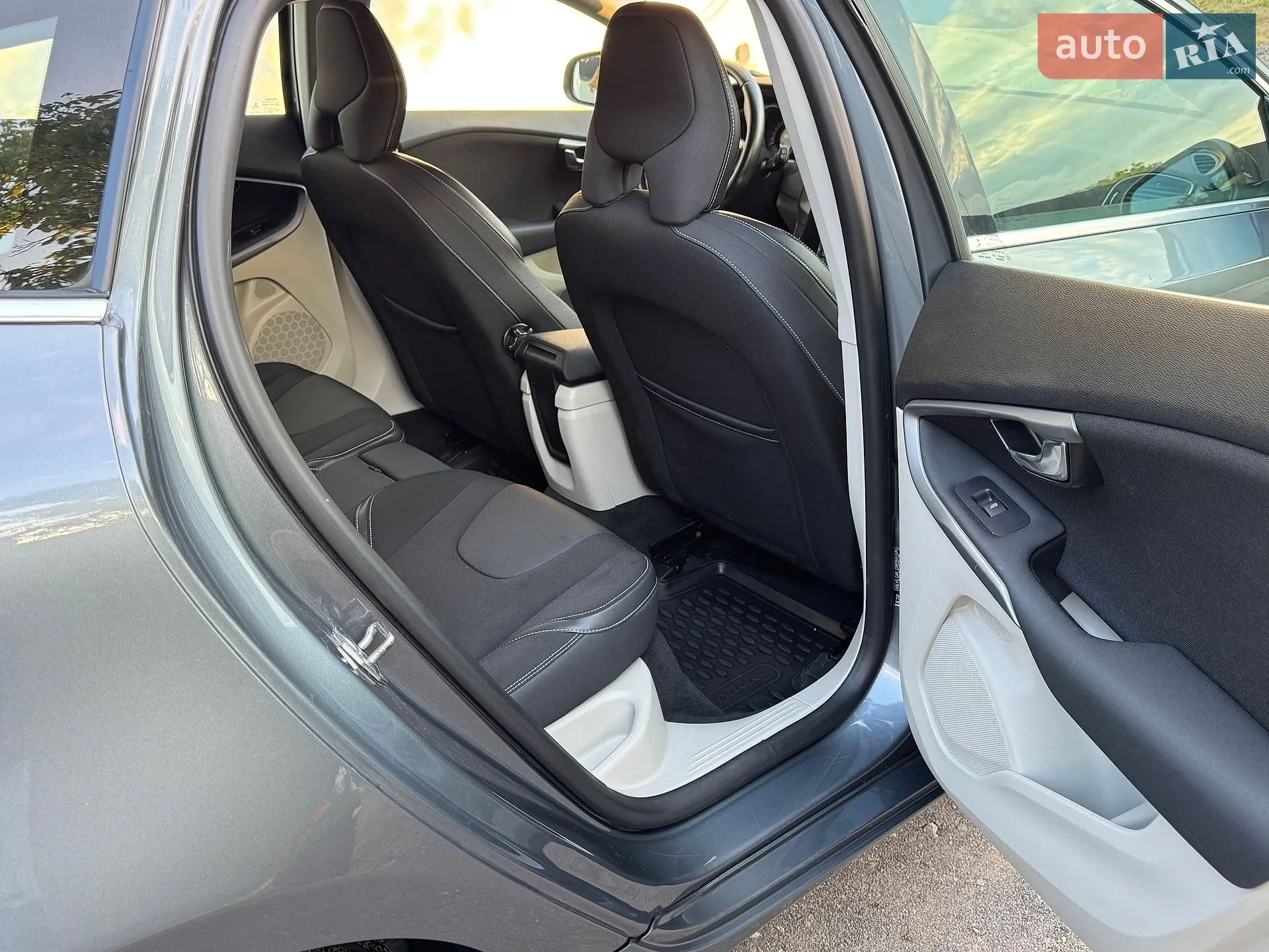2016 Volvo V40 - мініатюра 14