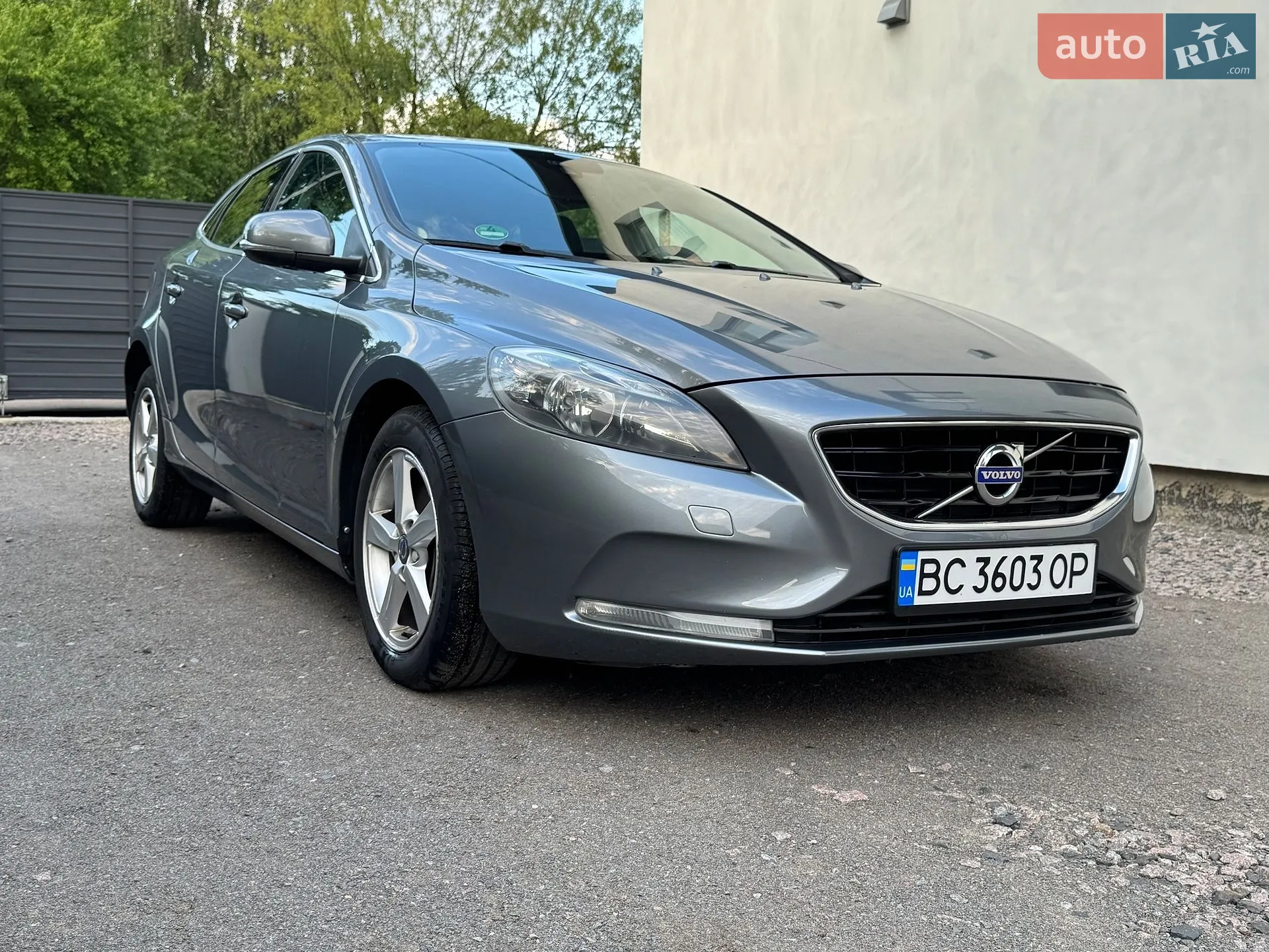 2016 Volvo V40 - фото 1
