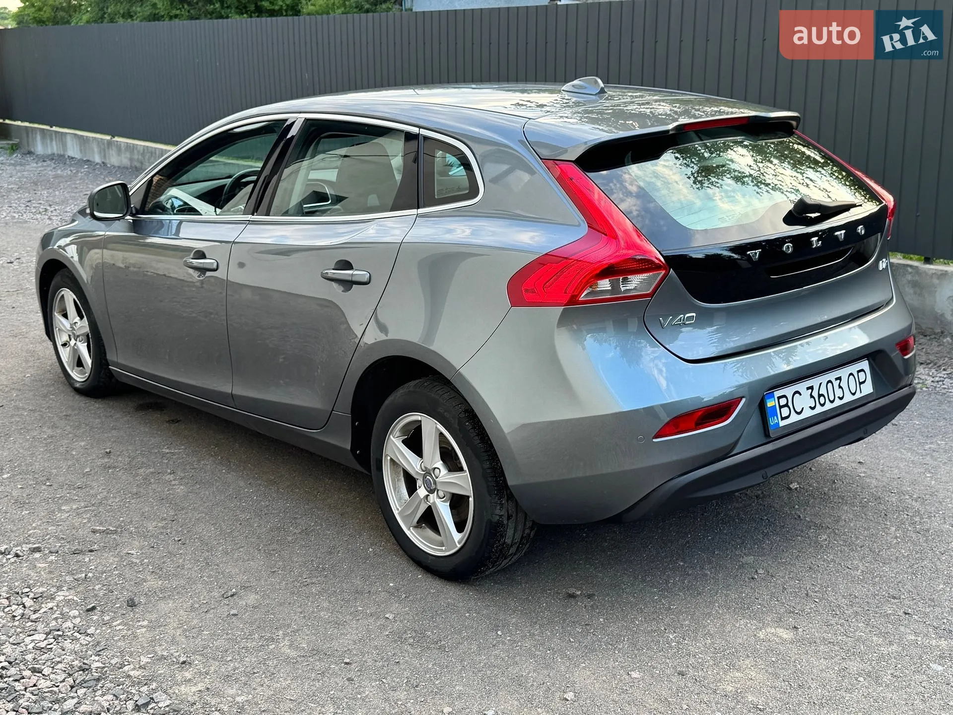 2016 Volvo V40 - мініатюра 12