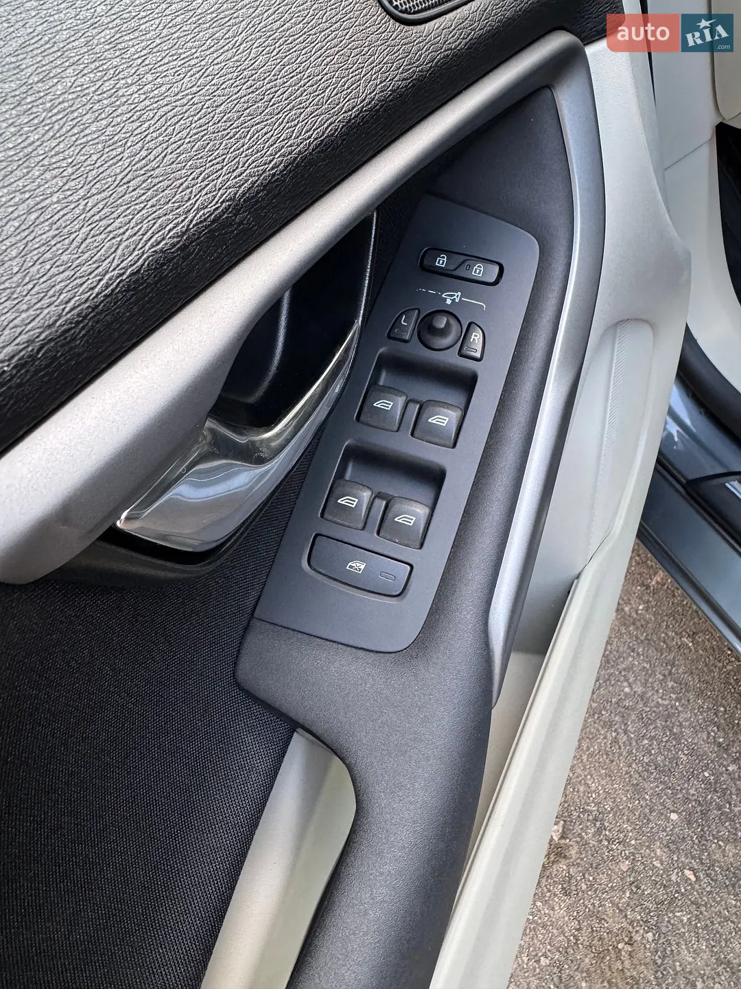 2016 Volvo V40 - мініатюра 24