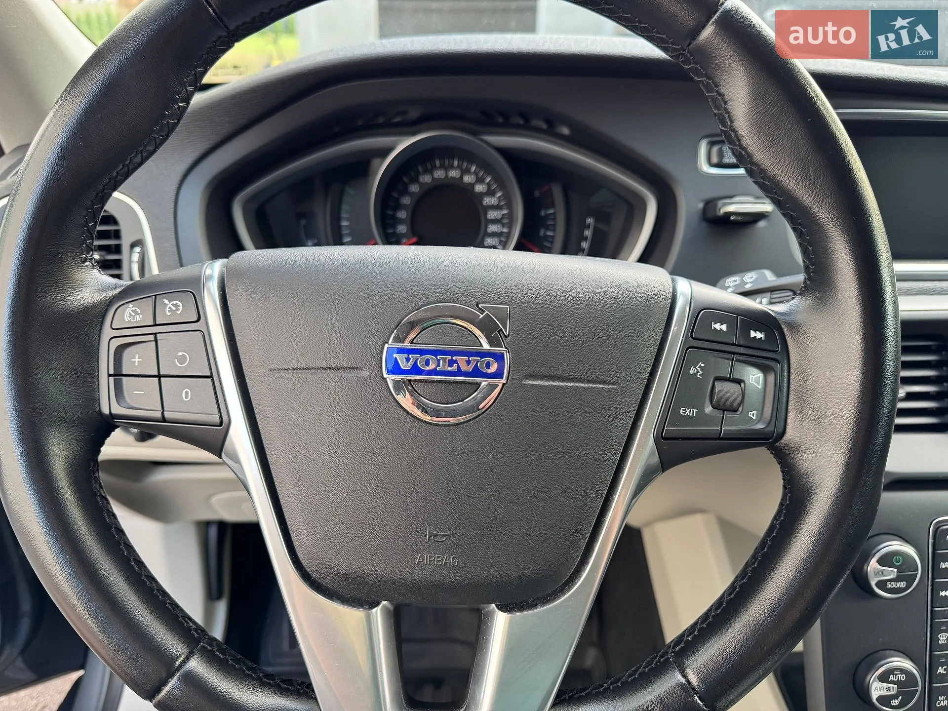 2016 Volvo V40 - мініатюра 25