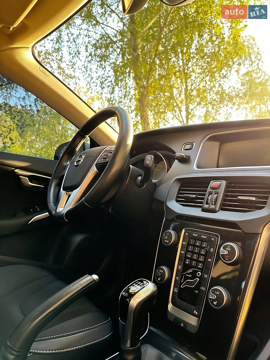 2017 Volvo V40 - мініатюра 7