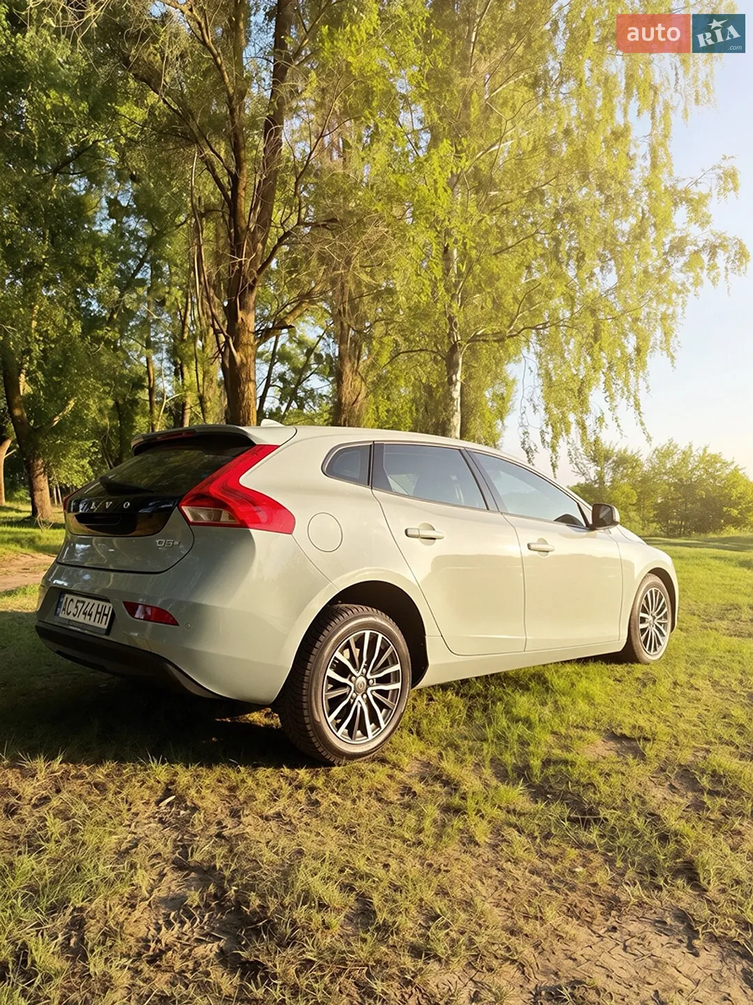 2017 Volvo V40 - мініатюра 6