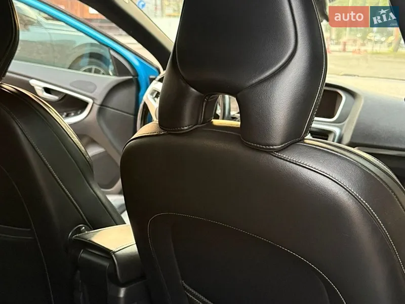 Volvo V40 2014 VIN YV1MVA851F2223008 фото оголошення 9 з 37