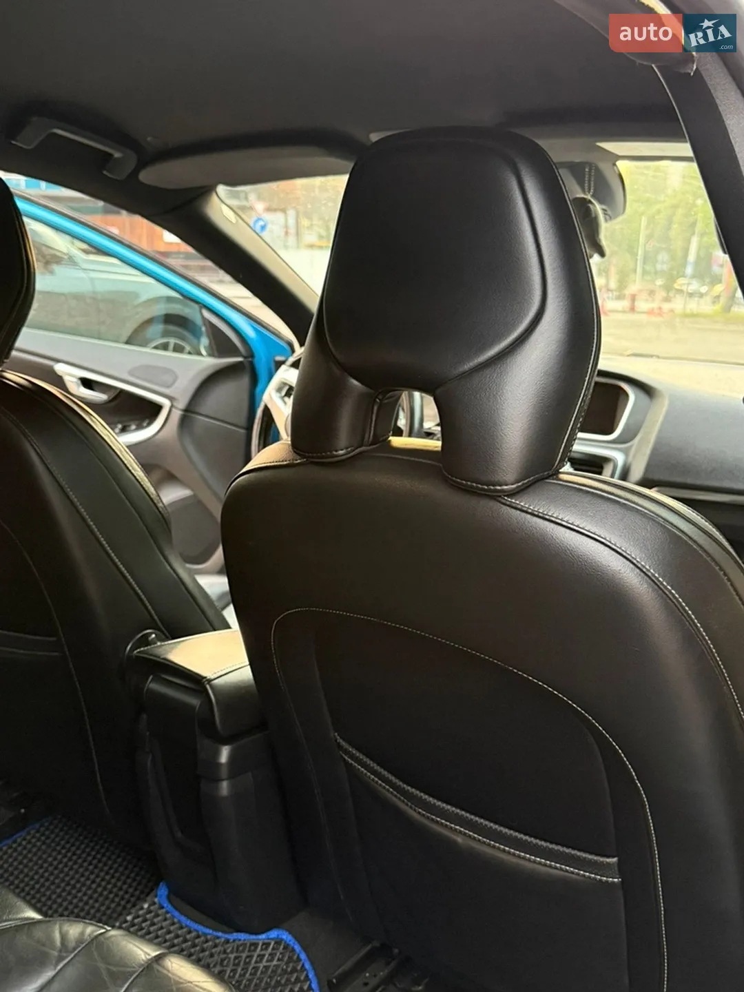 Volvo V40 2014 VIN YV1MVA851F2223008 фото оголошення 9 з 11