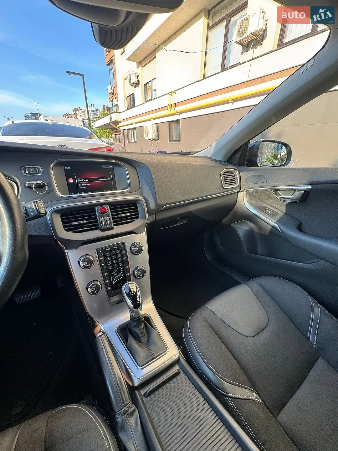 2016 Volvo V40 - мініатюра 35