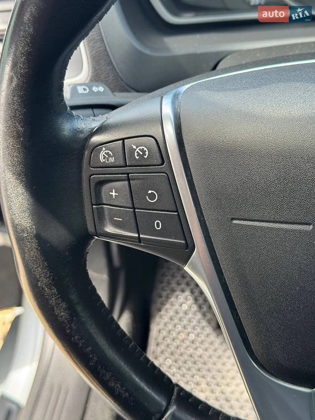 2016 Volvo V40 - мініатюра 32