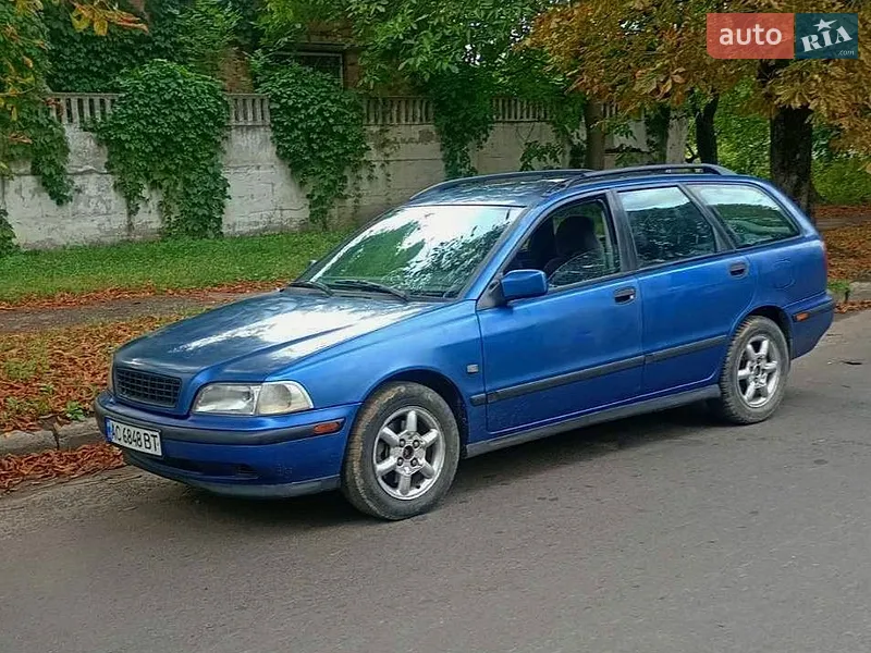 Volvo V40 1998