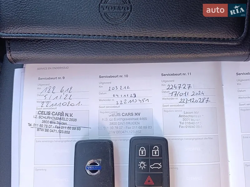 Хэтчбек Volvo V40 2015 в Коломые документ