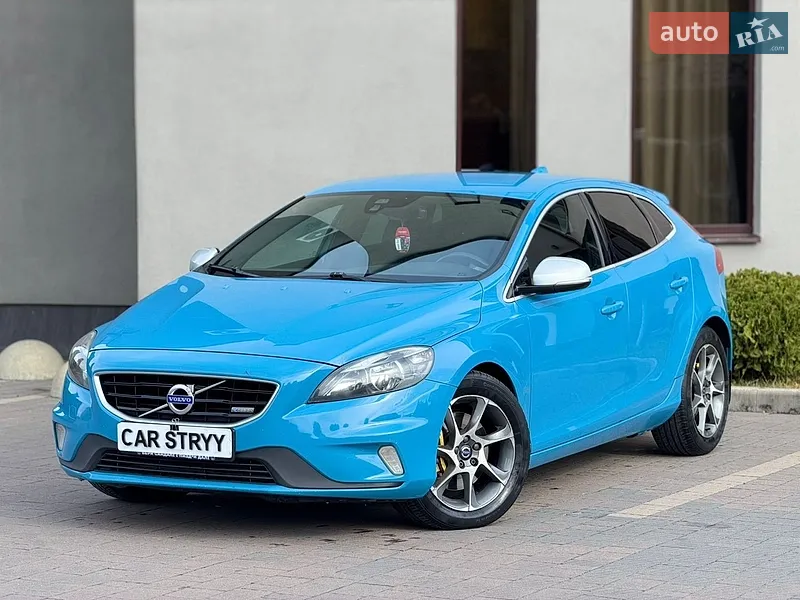 Volvo V40 2014