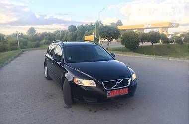 Універсал Volvo V50 2009 в Бродах