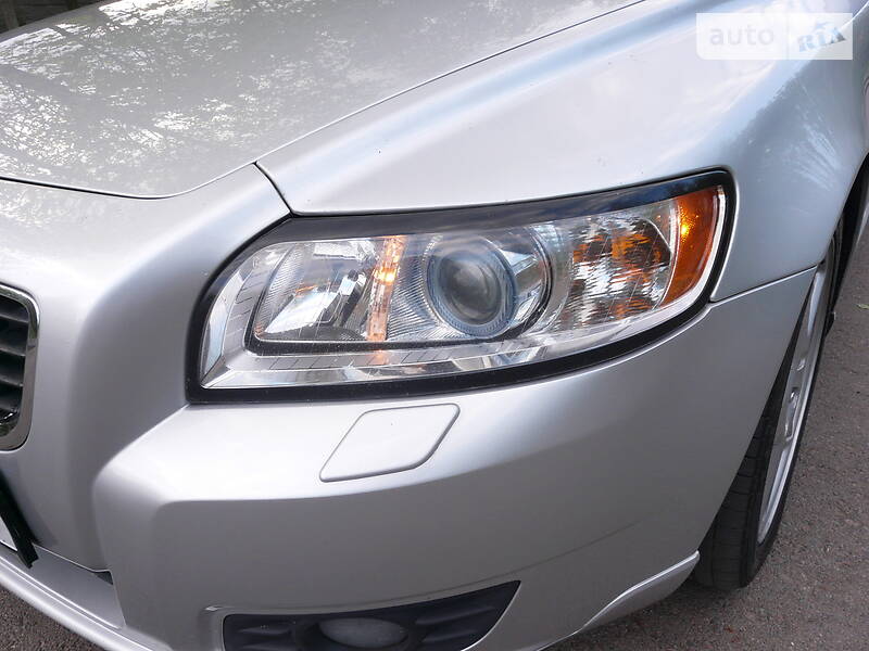 Універсал Volvo V50 2009 в Рівному