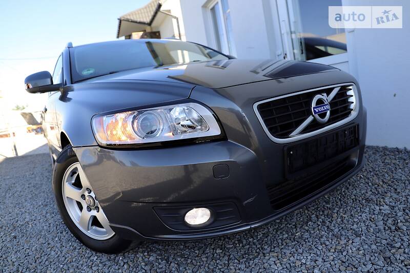Універсал Volvo V50 2012 в Дрогобичі