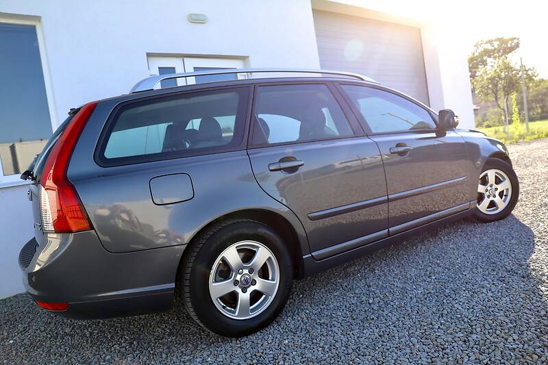 Універсал Volvo V50 2012 в Дрогобичі