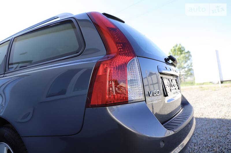 Універсал Volvo V50 2012 в Дрогобичі