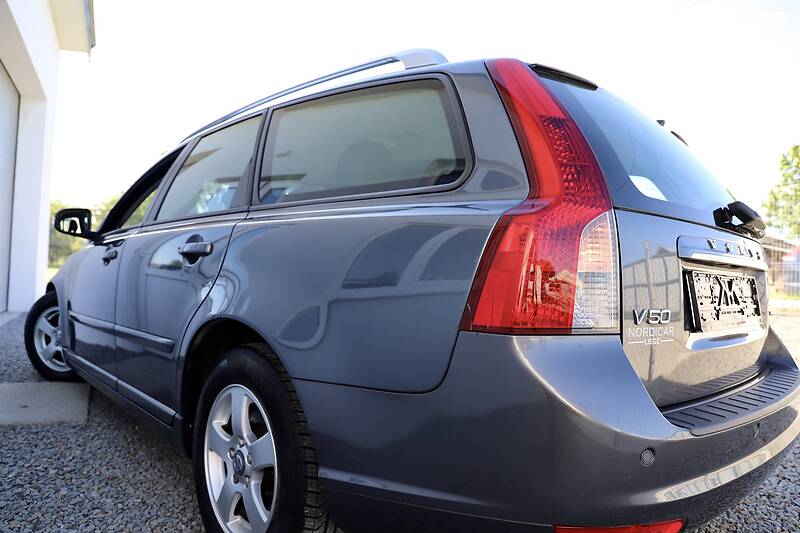 Універсал Volvo V50 2012 в Дрогобичі