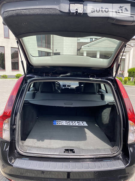 Універсал Volvo V50 2012 в Стрию