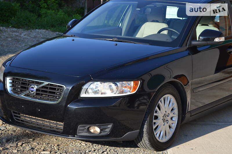 Універсал Volvo V50 2009 в Калуші
