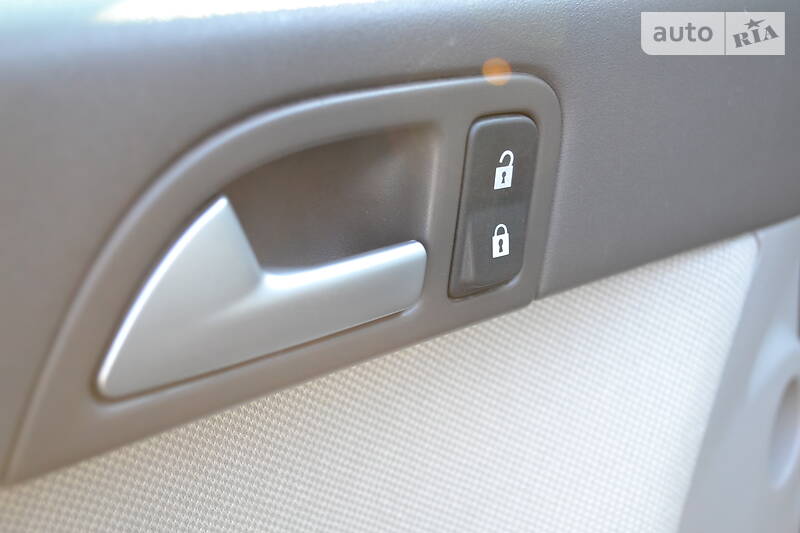 Універсал Volvo V50 2009 в Калуші