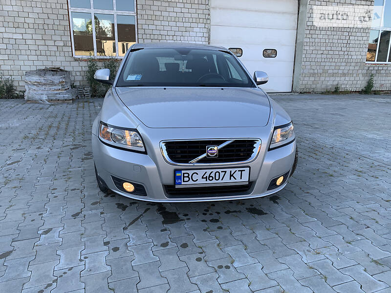 Універсал Volvo V50 2010 в Стрию
