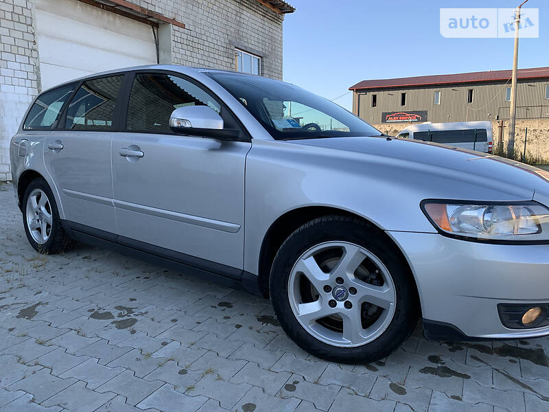 Універсал Volvo V50 2010 в Стрию