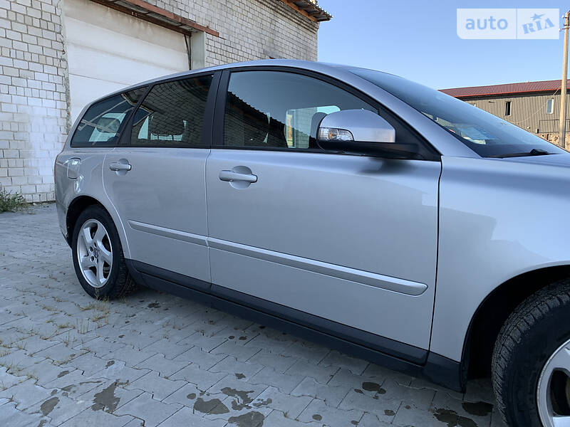 Універсал Volvo V50 2010 в Стрию