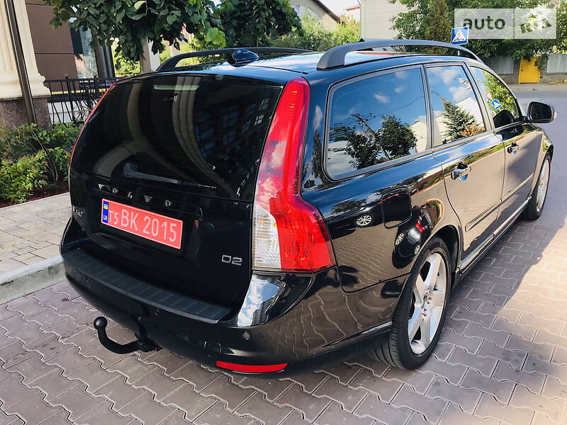 Універсал Volvo V50 2011 в Софіївській Борщагівці