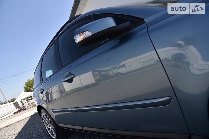 Універсал Volvo V50 2009 в Дрогобичі