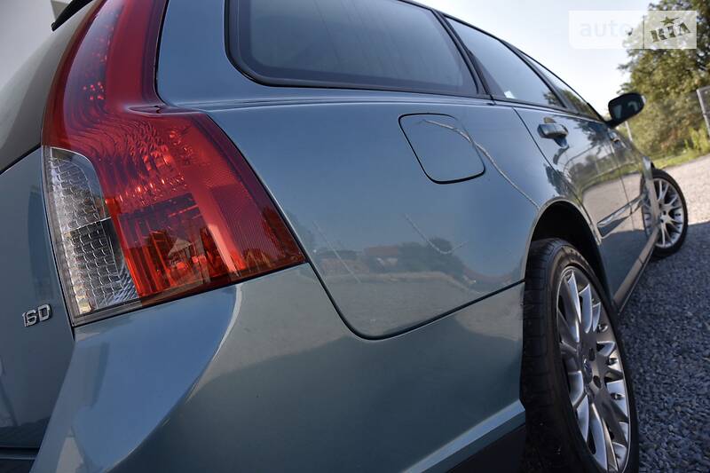 Універсал Volvo V50 2009 в Дрогобичі