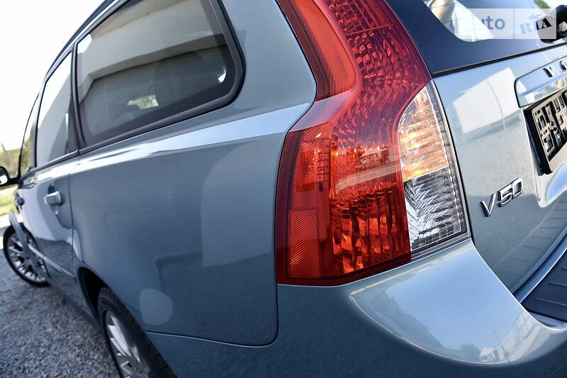 Універсал Volvo V50 2009 в Дрогобичі