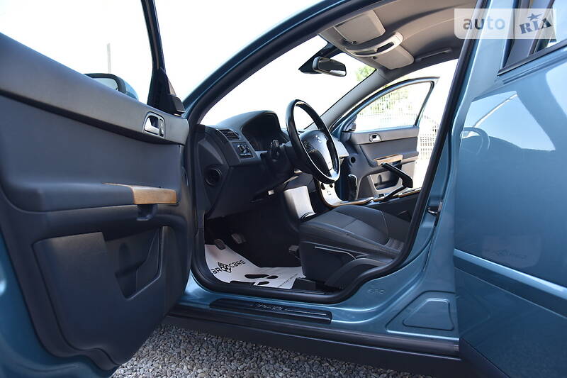 Універсал Volvo V50 2009 в Дрогобичі