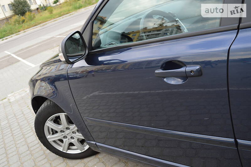 Універсал Volvo V50 2011 в Стрию