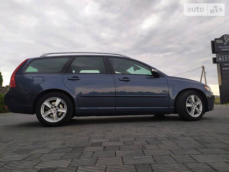 Універсал Volvo V50 2010 в Стрию