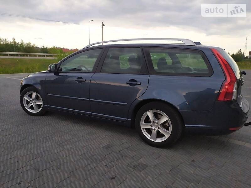 Універсал Volvo V50 2010 в Стрию