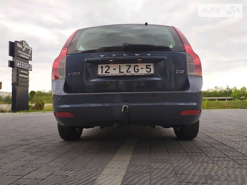 Універсал Volvo V50 2010 в Стрию