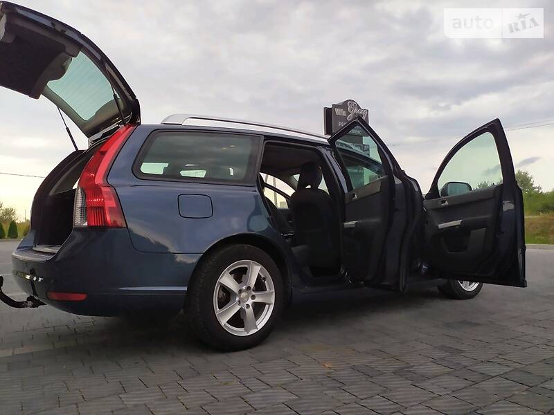 Універсал Volvo V50 2010 в Стрию