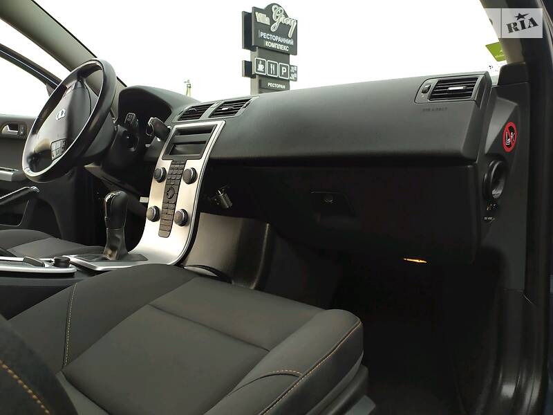 Універсал Volvo V50 2010 в Стрию