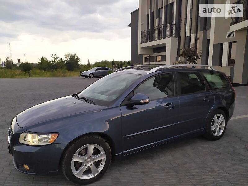 Універсал Volvo V50 2010 в Стрию