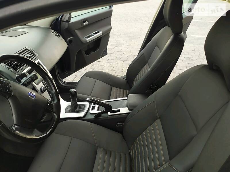 Універсал Volvo V50 2010 в Стрию