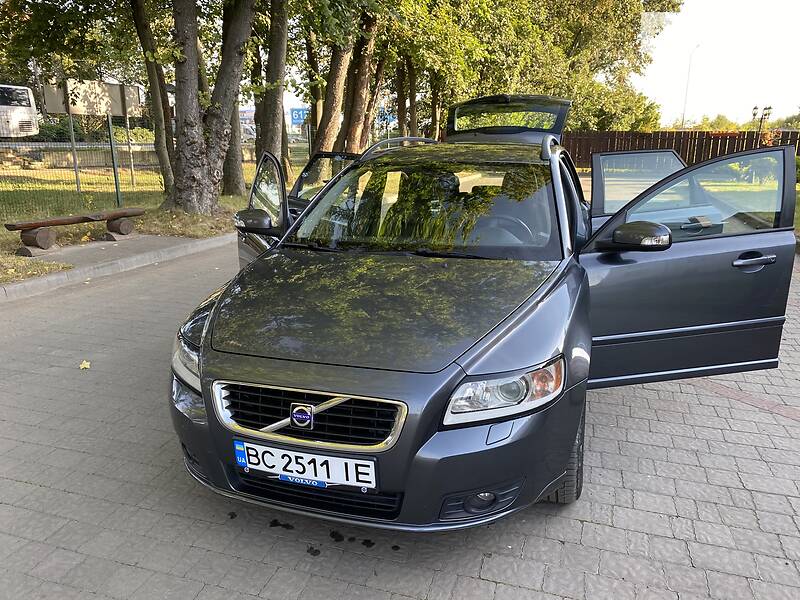 Універсал Volvo V50 2008 в Стрию