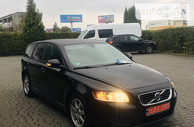 Универсал Volvo V50 2010 в Львове