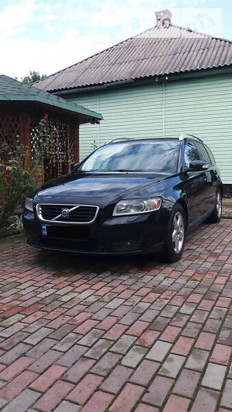 Volvo V50