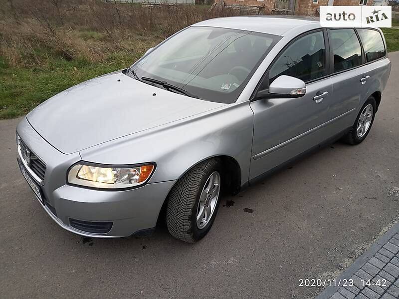 Volvo V50