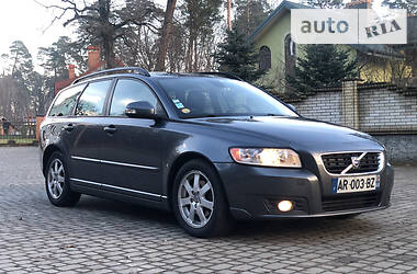 Универсал Volvo V50 2010 в Львове