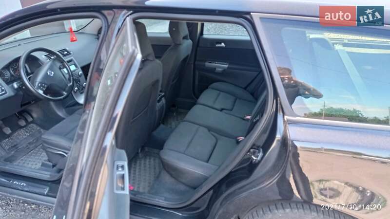 Універсал Volvo V50 2008 в Рівному