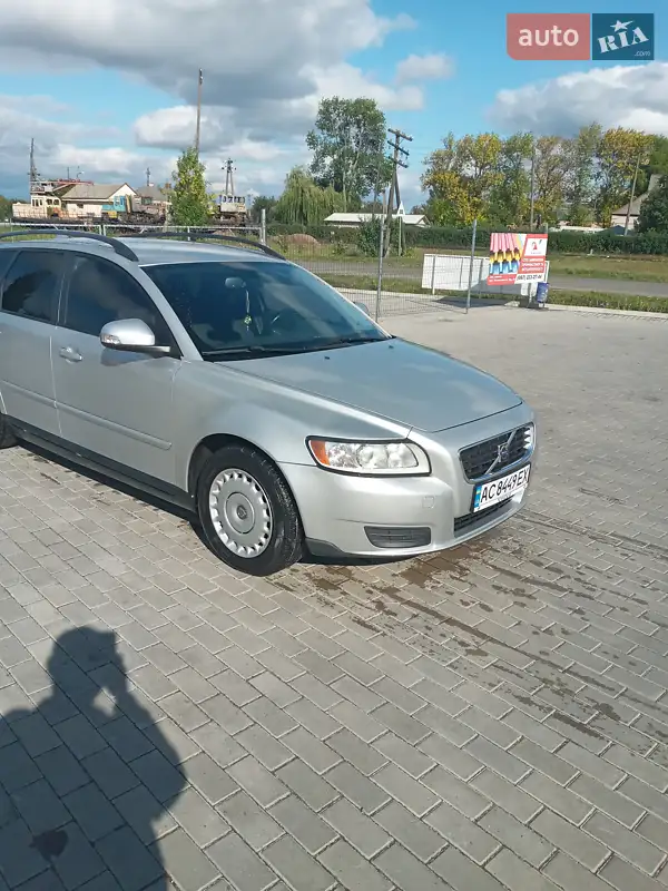 Volvo V50