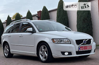 Универсал Volvo V50 2012 в 