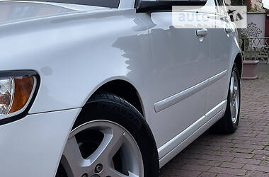 Универсал Volvo V50 2012 в 